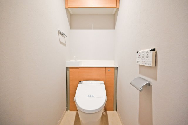 サンヴェール千里緑地公園のトイレ|新調済みのトイレでウォシュレット機能が付いており、清潔で心地よくご利用いただけます。