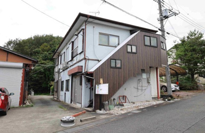 【外観】 | 鳩山町大橋 倉庫付中古住宅 | 母家