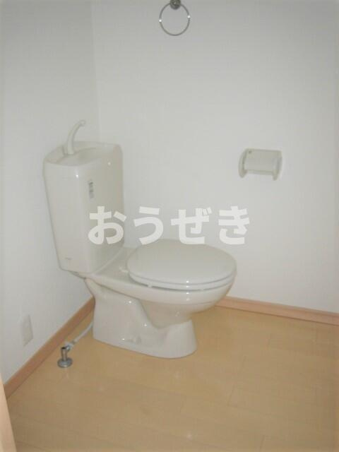 ルシエル横浜南のトイレ|バス、トイレ別室です。