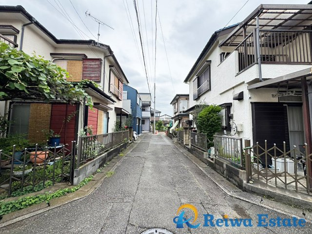 売地　高座郡寒川町倉見の前面道路含む現地写真