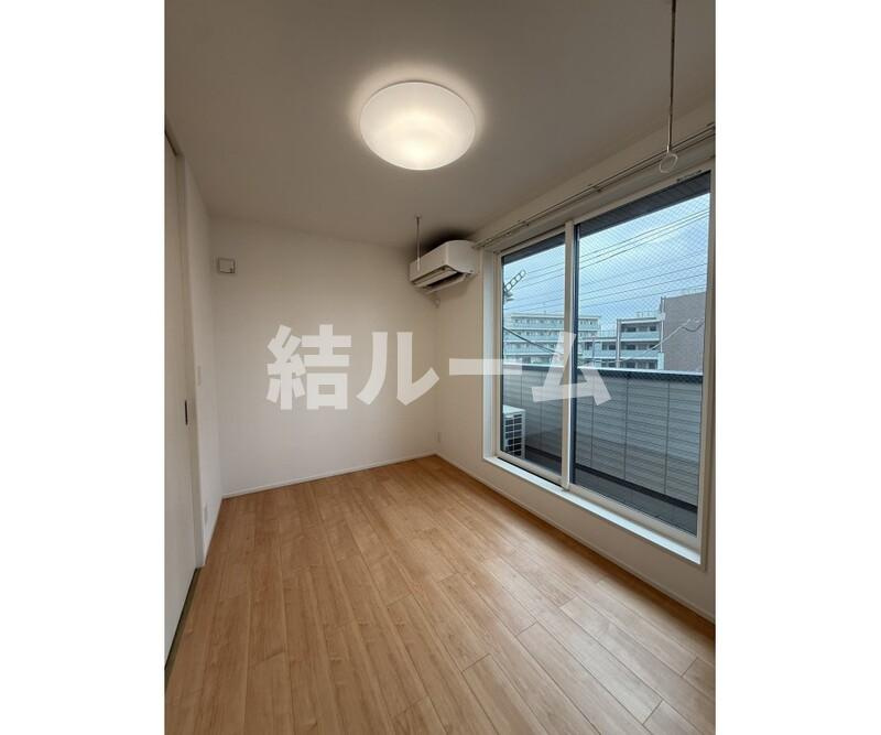 練馬区小竹町２丁目のアパートの居間・リビング