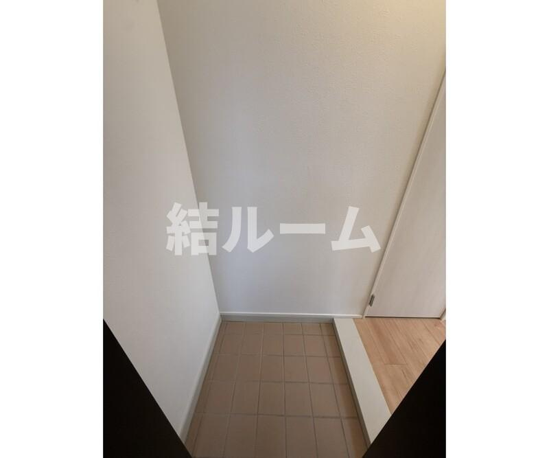 練馬区小竹町２丁目のアパートの玄関