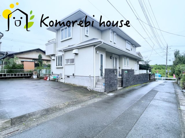 桶川市大字川田谷　中古戸建の前面道路含む現地写真|26.9.7
