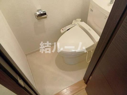 豊島区西巣鴨４丁目のアパートのトイレ