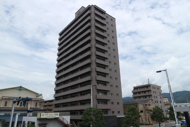 ロイヤルガーデン高知駅前