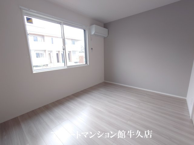D-Invest田宮の洋室