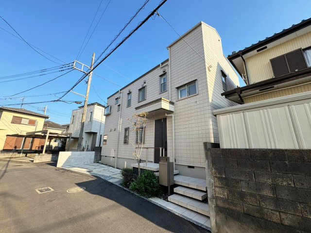 中古戸建　高座郡寒川町岡田5丁目の前面道路含む現地写真