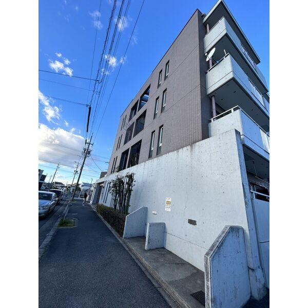 ラ・ベイ柏原の外観