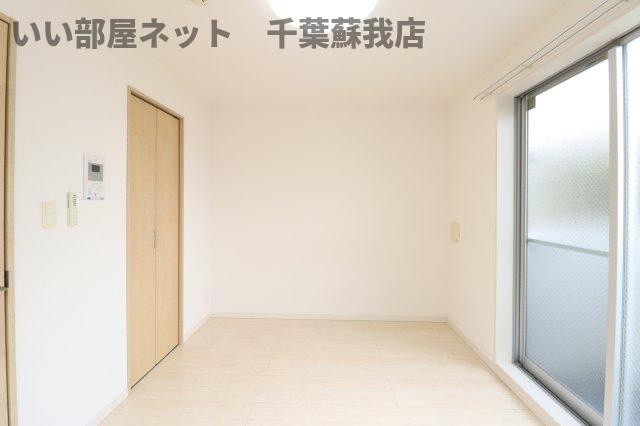 リブリ・ウインディーバレーⅢの洋室|個人の部屋や寝室として使える洋室です