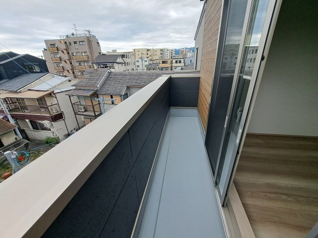 今津山中町戸建のバルコニー