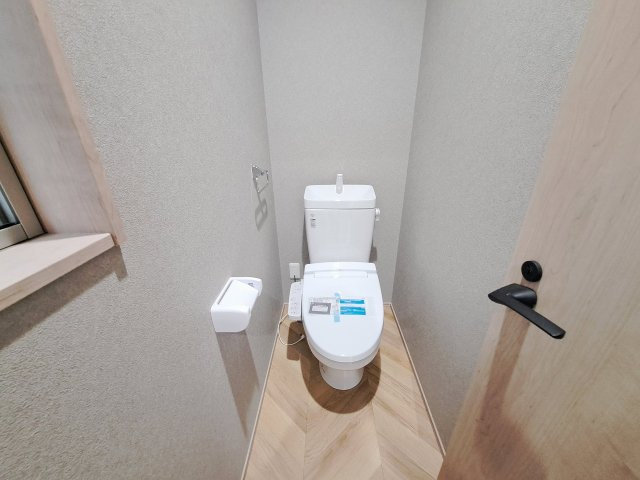 今津山中町戸建のトイレ
