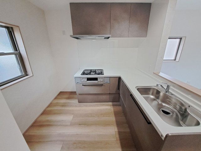 今津山中町戸建のキッチン