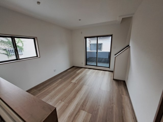 今津山中町戸建の居間・リビング