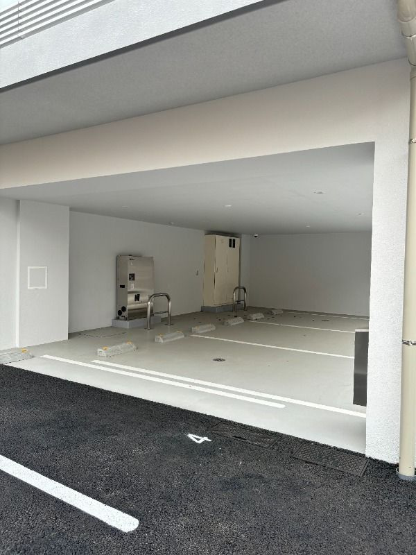 ジェノヴィア妙典の駐車場