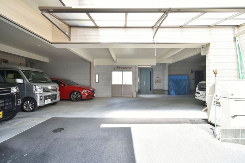 mocoの駐車場|駐車スペースもあります☆