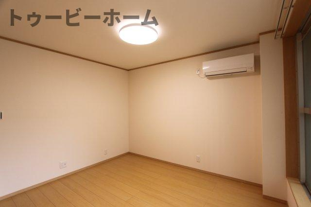 所沢市小手指町１丁目の店舗事務所の居間・リビング|ゆったりとしたリビングです