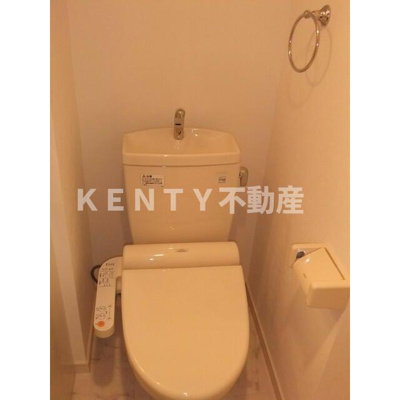 【トイレ】 | Ｊｕｎａｓ　千束 | 落ち着いた色調のトイレです