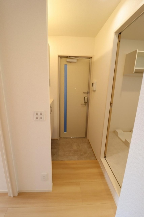 エストレーラの玄関