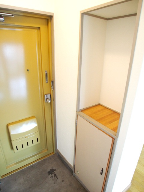 レジデンス貴【キャッシュバック対象】の玄関|落ち着いた玄関です