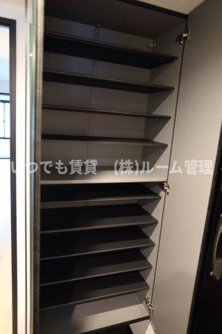 エルファーロ目黒Ⅲの収納