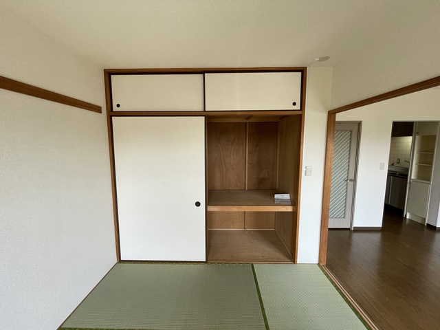 ヴェルジュ三家向の収納