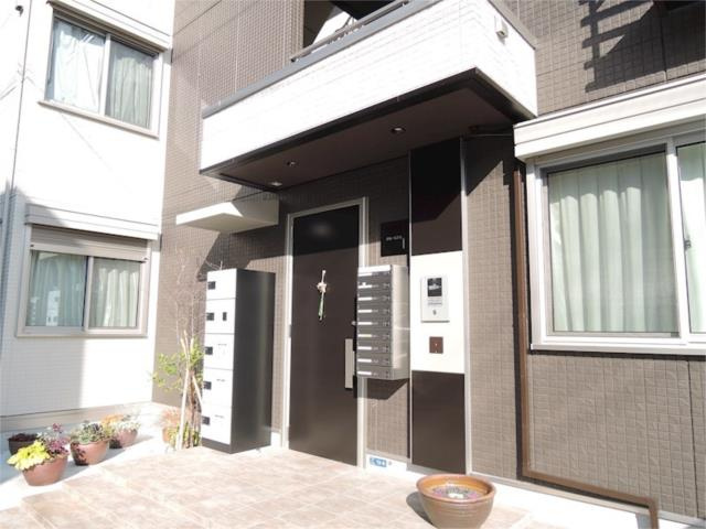 川崎市多摩区菅６丁目の賃貸マンションのエントランス