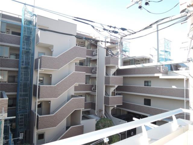 川崎市多摩区菅６丁目の賃貸マンションのバルコニー