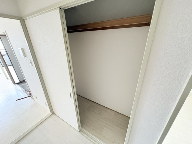 東大阪市西堤本通東３丁目の賃貸マンションの収納
