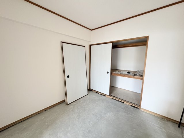 東大阪市西堤本通東３丁目の賃貸マンションの内装