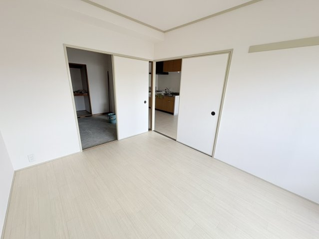 東大阪市西堤本通東３丁目の賃貸マンションの内装
