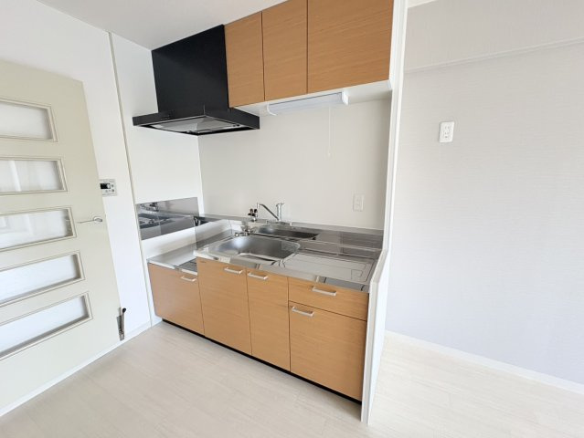 東大阪市西堤本通東３丁目の賃貸マンションのキッチン