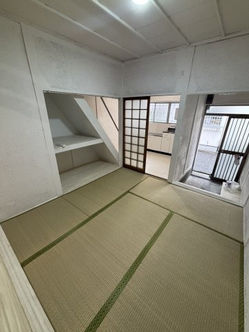 稲葉元町1丁目テラスハウスの和室