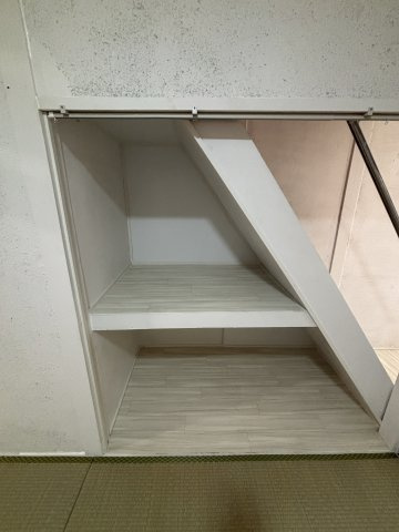 稲葉元町1丁目テラスハウスの収納