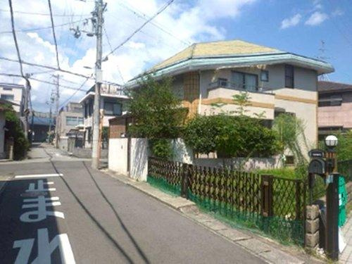 甲風園3丁目　の前面道路含む現地写真