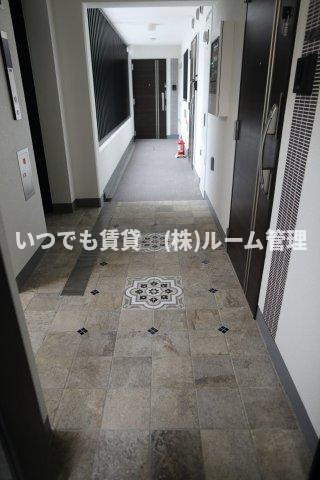 エルファーロ目黒Ⅲのロビー