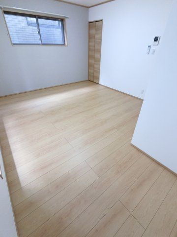 末広ウッドヴィレッジの洋室