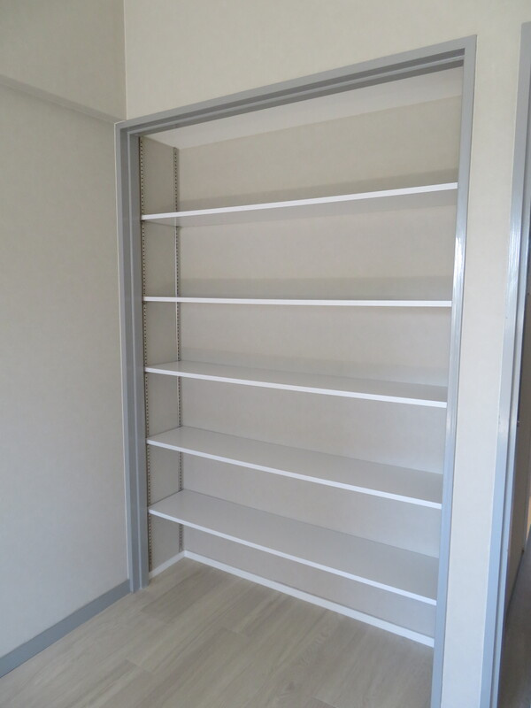 橘センタービル【キャッシュバック対象物件】の収納|ちょっとした収納スペースも充実しています