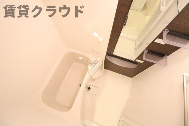 リブリ・Ever greenⅡの浴室|日々の疲れを癒すお風呂付です
