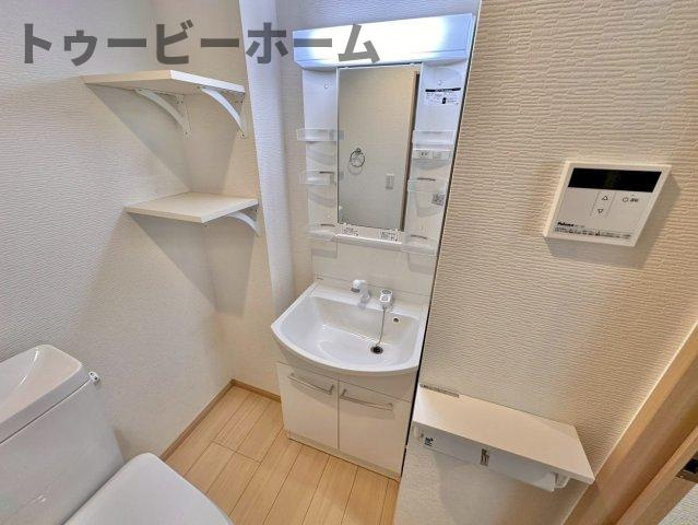 ｌａ　ｃａｓａ　ｆｅｌｉｃｅの洗面所|明るい洗面所です