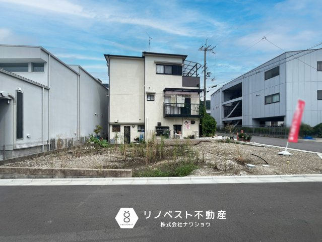 東大阪市鳥居町の外観|2026年12月下旬完成の新築戸建て！
駐車スペース1台分完備◎