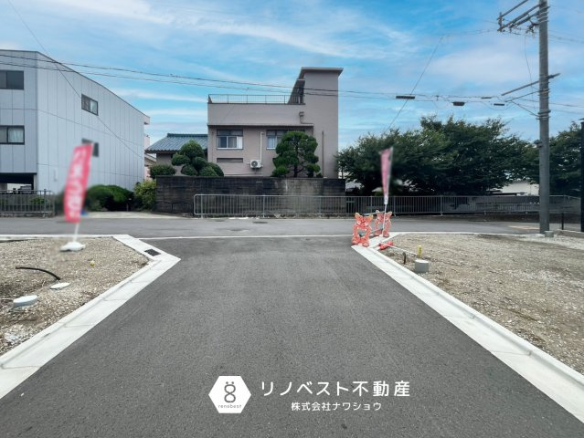 東大阪市鳥居町の前面道路含む現地写真|【リノベスト不動産】女性スタッフ・男性スタッフ共に活躍中！
