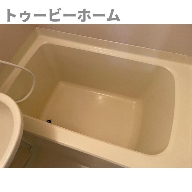 椿ハウスの浴室|ゆったり過ごせるお風呂です