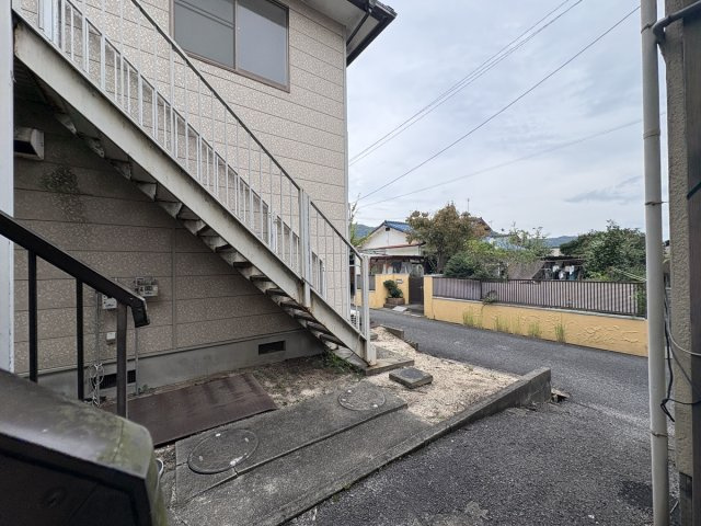 旭コーポの駐車場