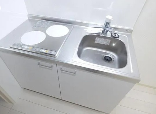 千葉市中央区登戸３丁目のアパートのキッチン