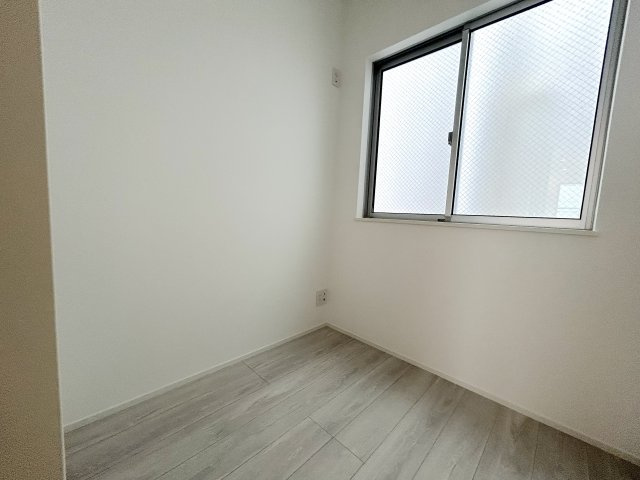 全3棟／シンプルモダンなデザイナーズハウス／鶴見区本町通1丁目の洋室