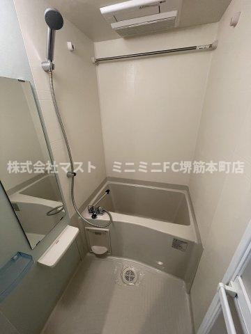 レジデンス心斎橋の浴室