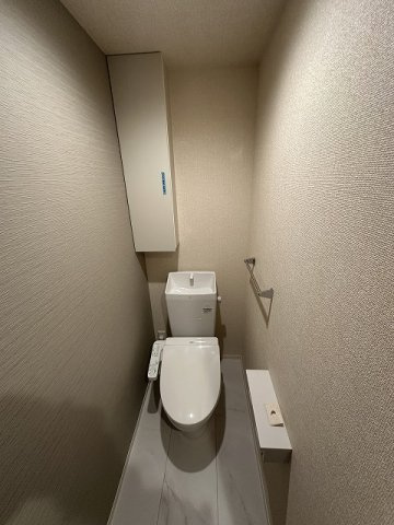 【トイレ】 | 【新築】(仮称)フォレ　アベニール | ※参考写真※トイレは温水洗浄便座付き♪人気のバストイレ別です♪トイレが独立していると使いやすいですよね☆