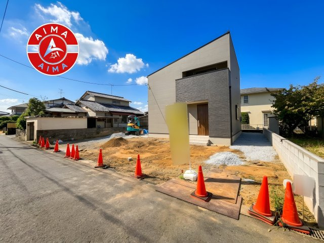古賀市中央6丁目第1-1棟（1号棟）の前面道路含む現地写真|見学の時間などお気軽にお問い合わせ下さい。
