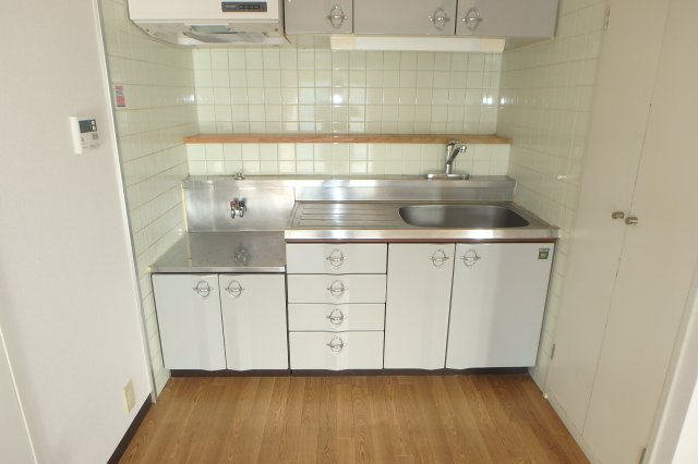 プレシアスムラタのキッチン|他のお部屋の参考写真となります。