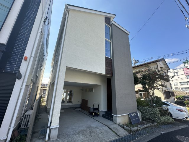 港北区鳥山町戸建ての外観